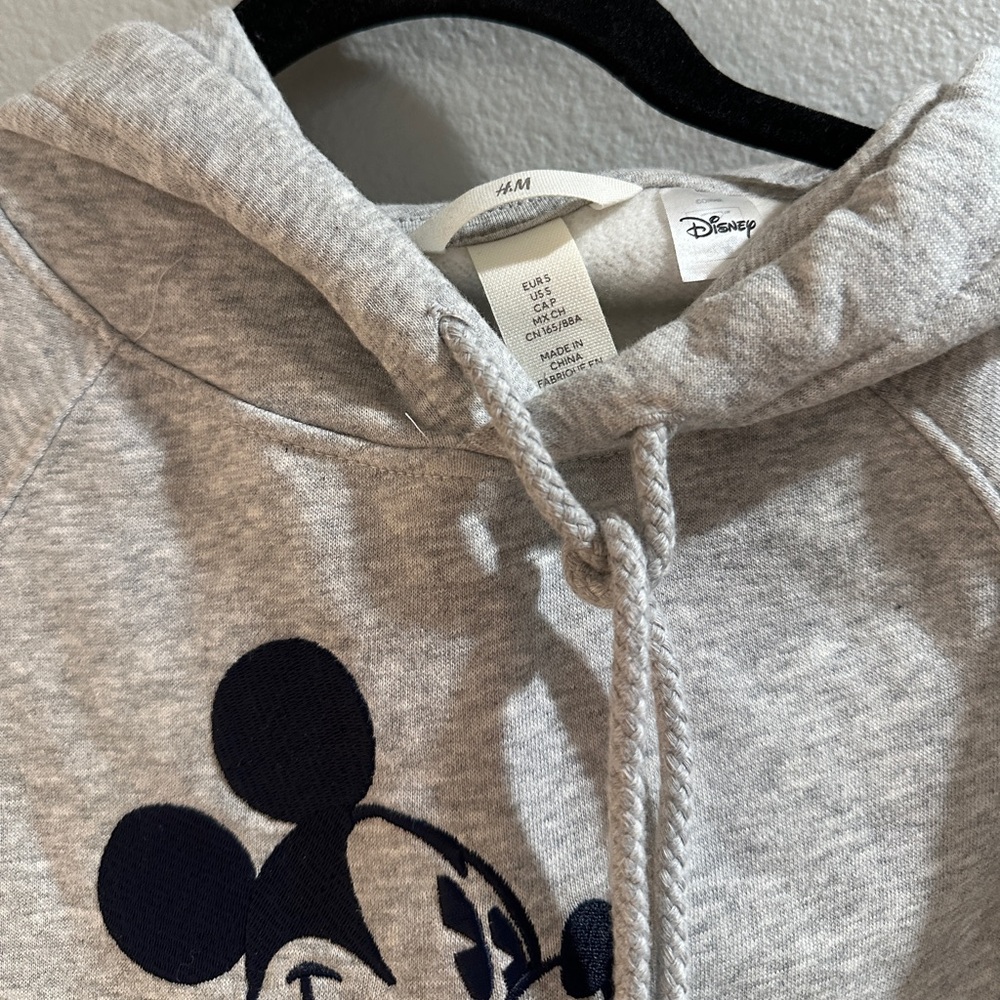 H&M Mickey Mouse sweater - Picture 2 of 3